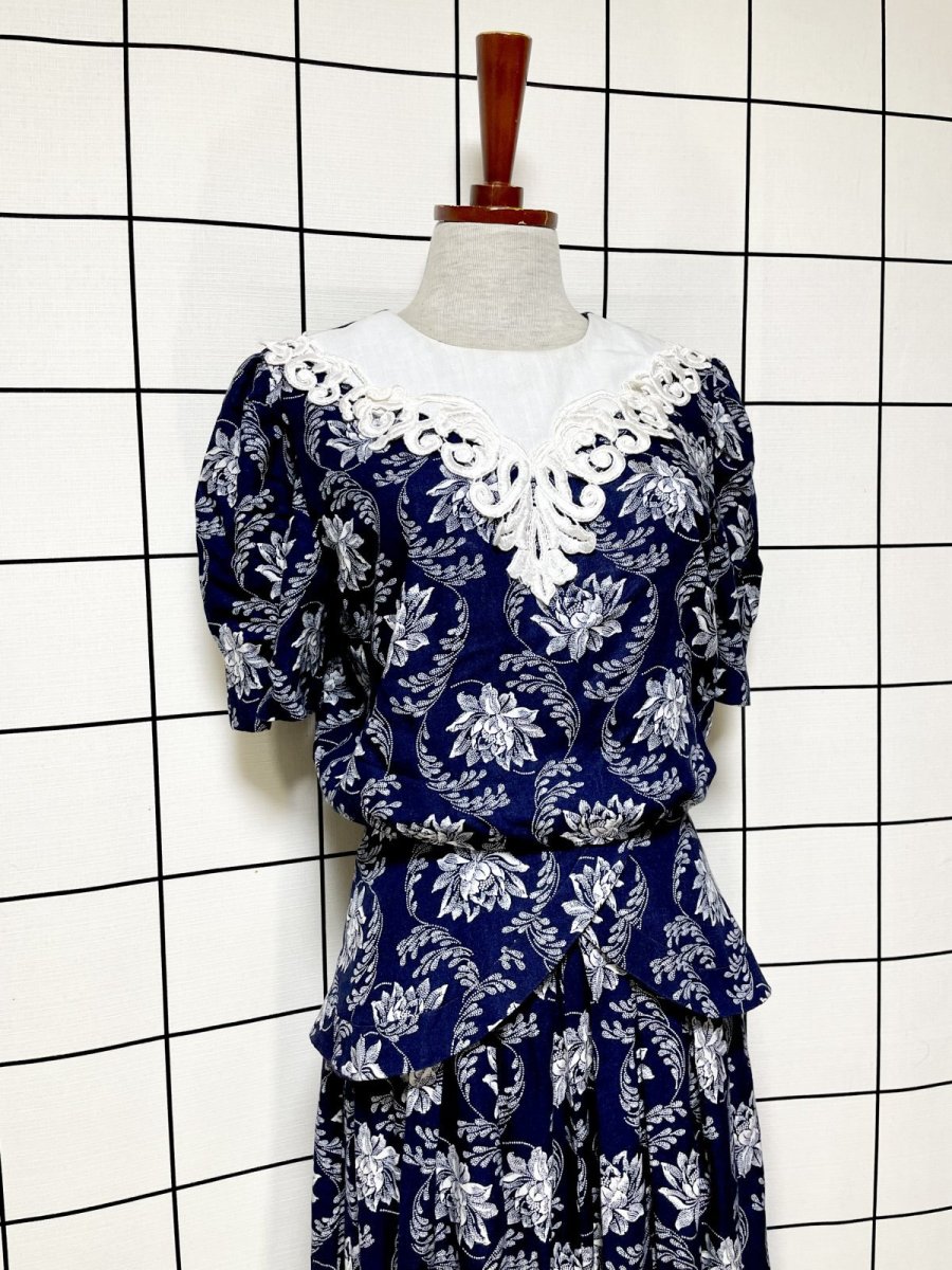 画像4: フロントレース 花柄 ネイビー ホワイト ウエストゴム クラシカル ガーリー レトロ USA古着 ヴィンテージワンピース (4)
