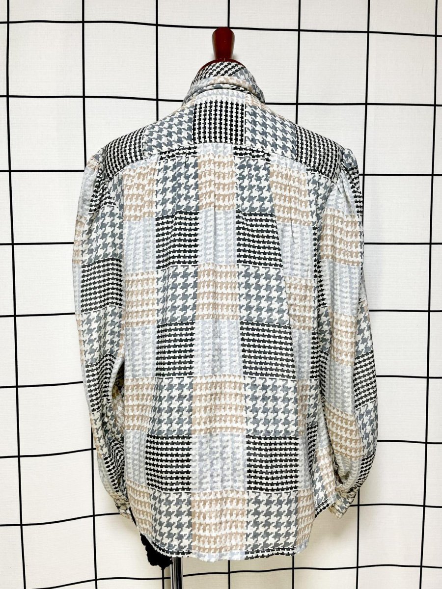 画像2: 千鳥格子柄 タートルネック レトロ USA古着 シャツ ヴィンテージブラウス (2)
