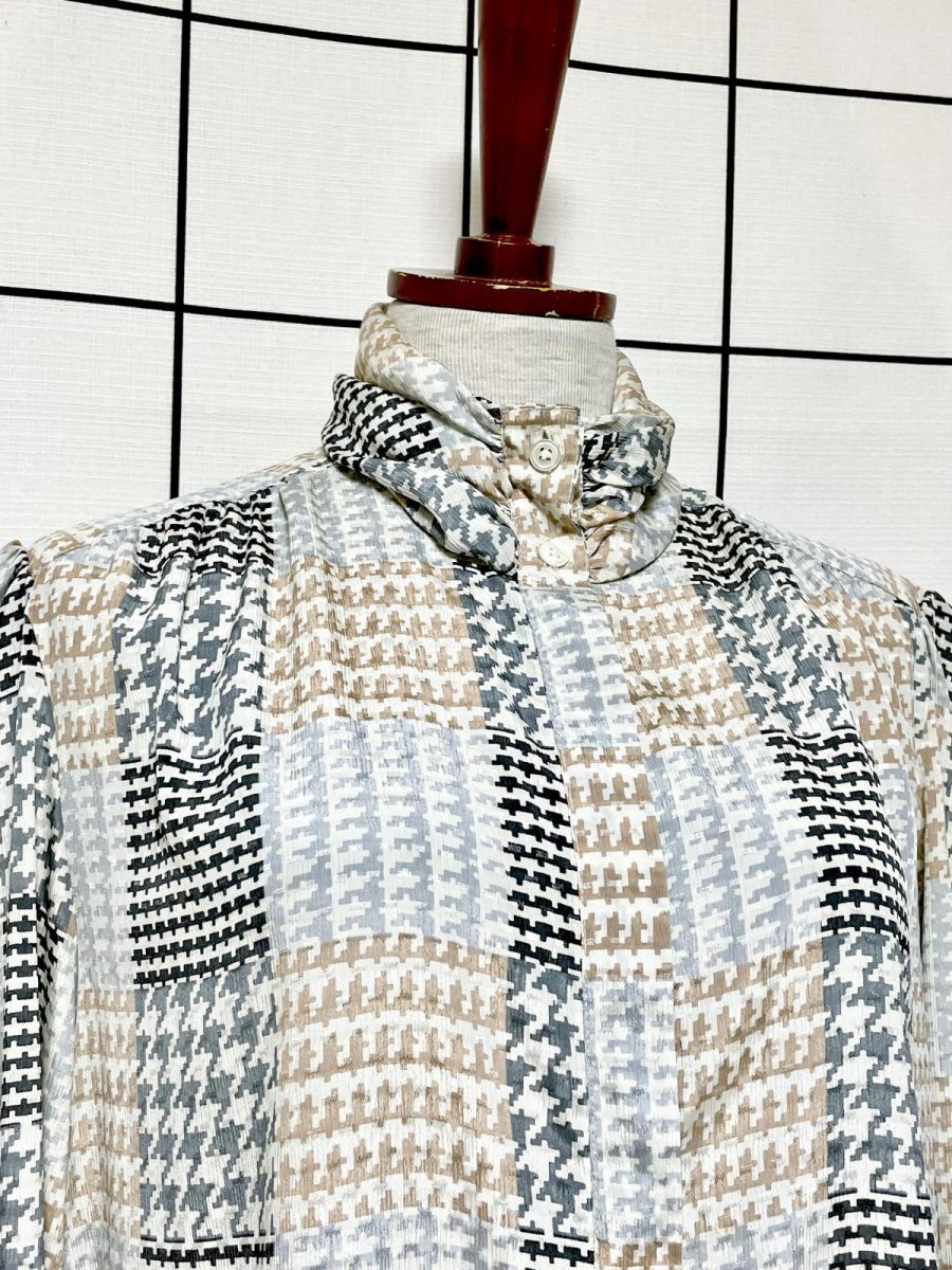 画像5: 千鳥格子柄 タートルネック レトロ USA古着 シャツ ヴィンテージブラウス (5)