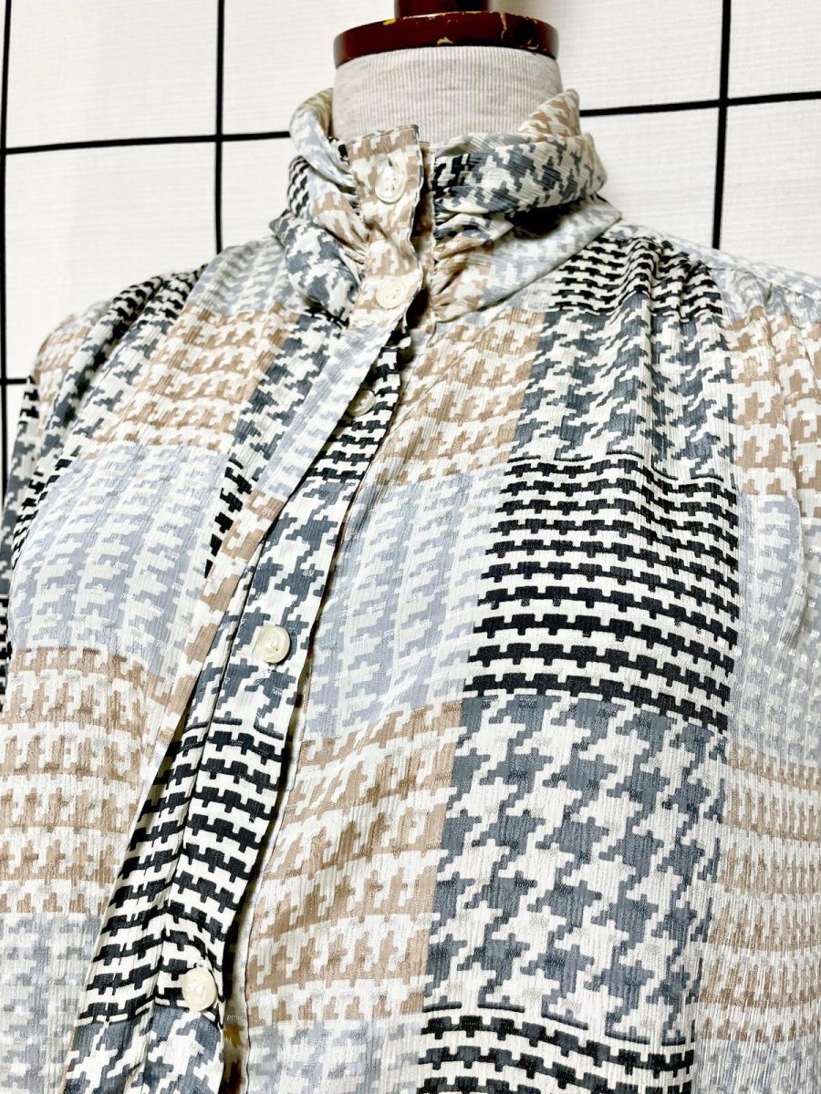 画像8: 千鳥格子柄 タートルネック レトロ USA古着 シャツ ヴィンテージブラウス (8)