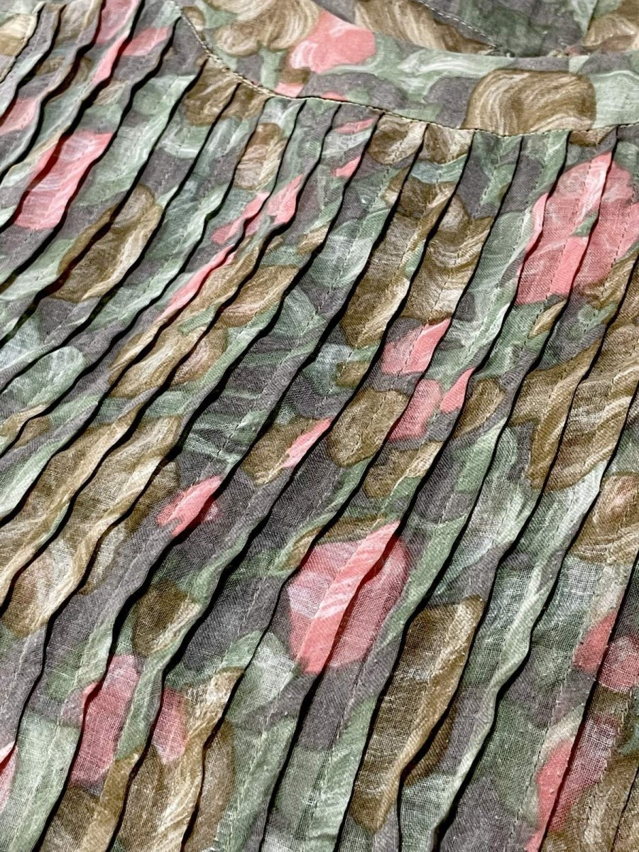 画像11: 花柄 タックデザイン ノースリーブ レトロ USA古着 ヴィンテージワンピース (11)