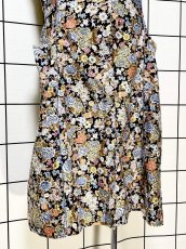 画像10: 花柄 前開き ウエストリボン ノースリーブ レトロ ヨーロッパ古着 ヴィンテージワンピース (10)