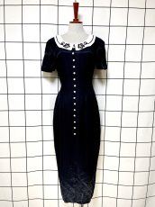 画像1: バイカラー ブラック ホワイト 花模様 バックリボン レトロ USA古着 ヴィンテージワンピース (1)