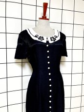 画像4: バイカラー ブラック ホワイト 花模様 バックリボン レトロ USA古着 ヴィンテージワンピース (4)