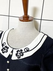 画像5: バイカラー ブラック ホワイト 花模様 バックリボン レトロ USA古着 ヴィンテージワンピース (5)