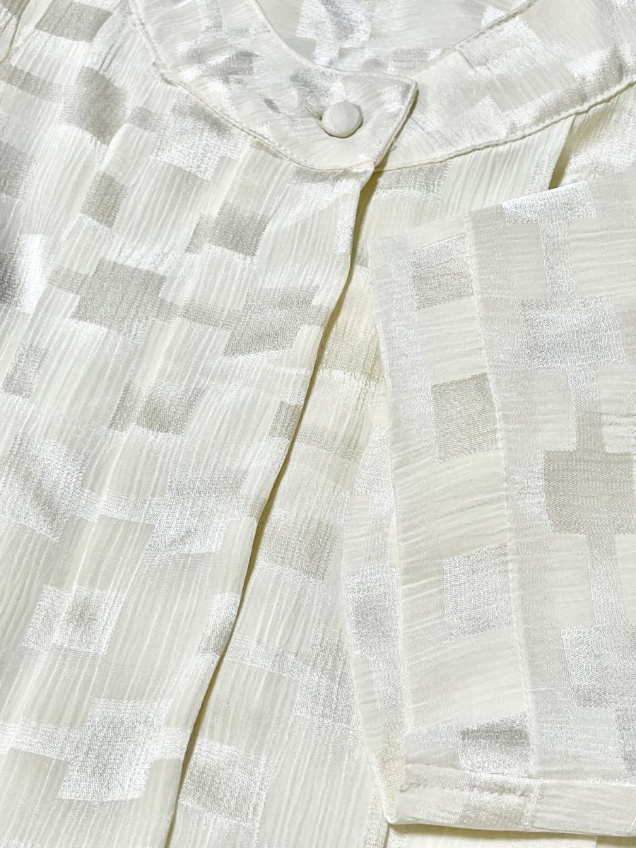 画像8: オフワイト フロントタック レトロ USA古着 シャツ ヴィンテージブラウス (8)