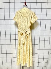 画像2: 花柄 レース装飾 バックリボン レトロ USA古着 ヴィンテージワンピース (2)