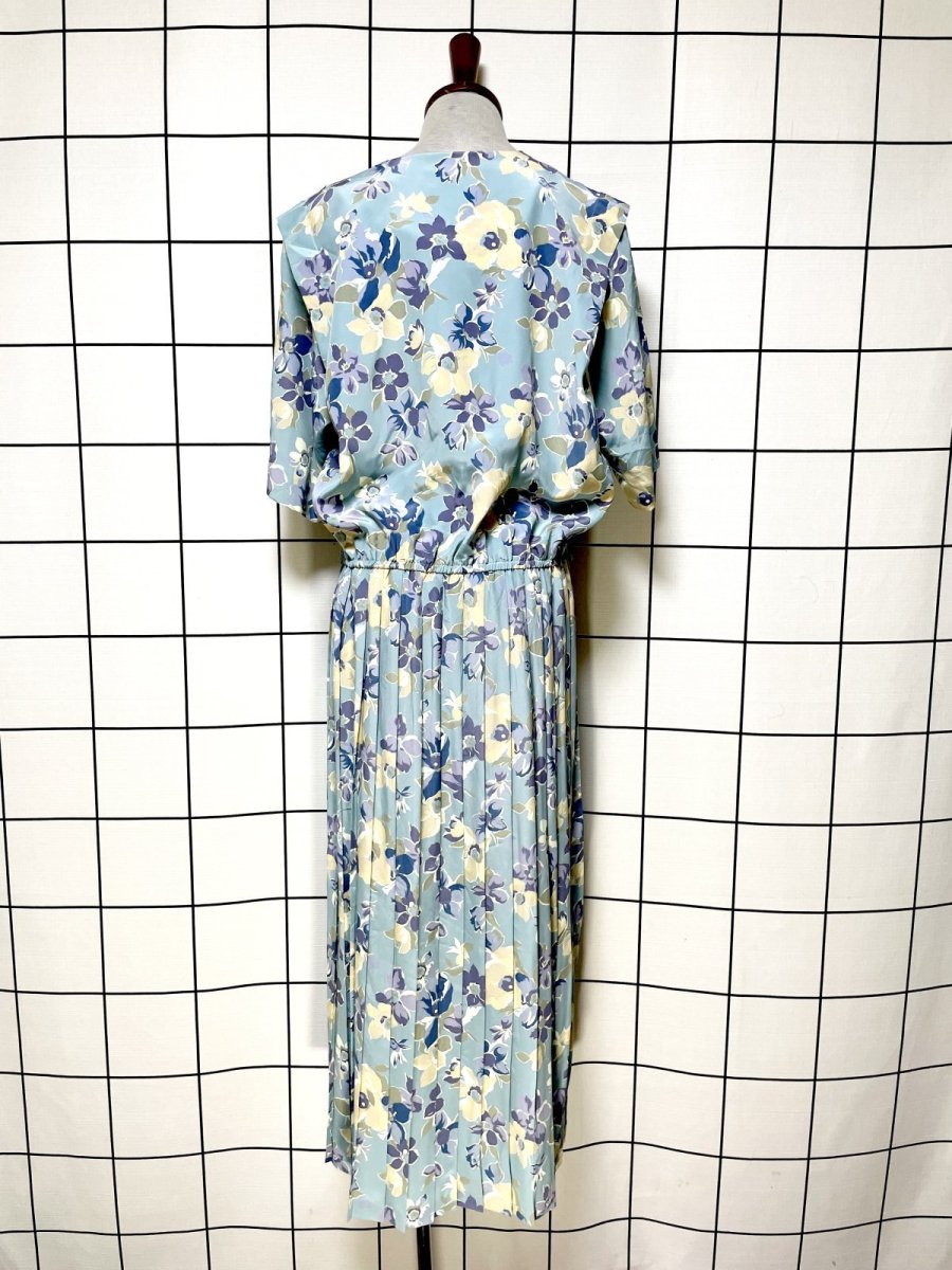 画像2: 花柄 リーツ切り替え ウエストゴム レトロ USA古着 ヴィンテージワンピース (2)