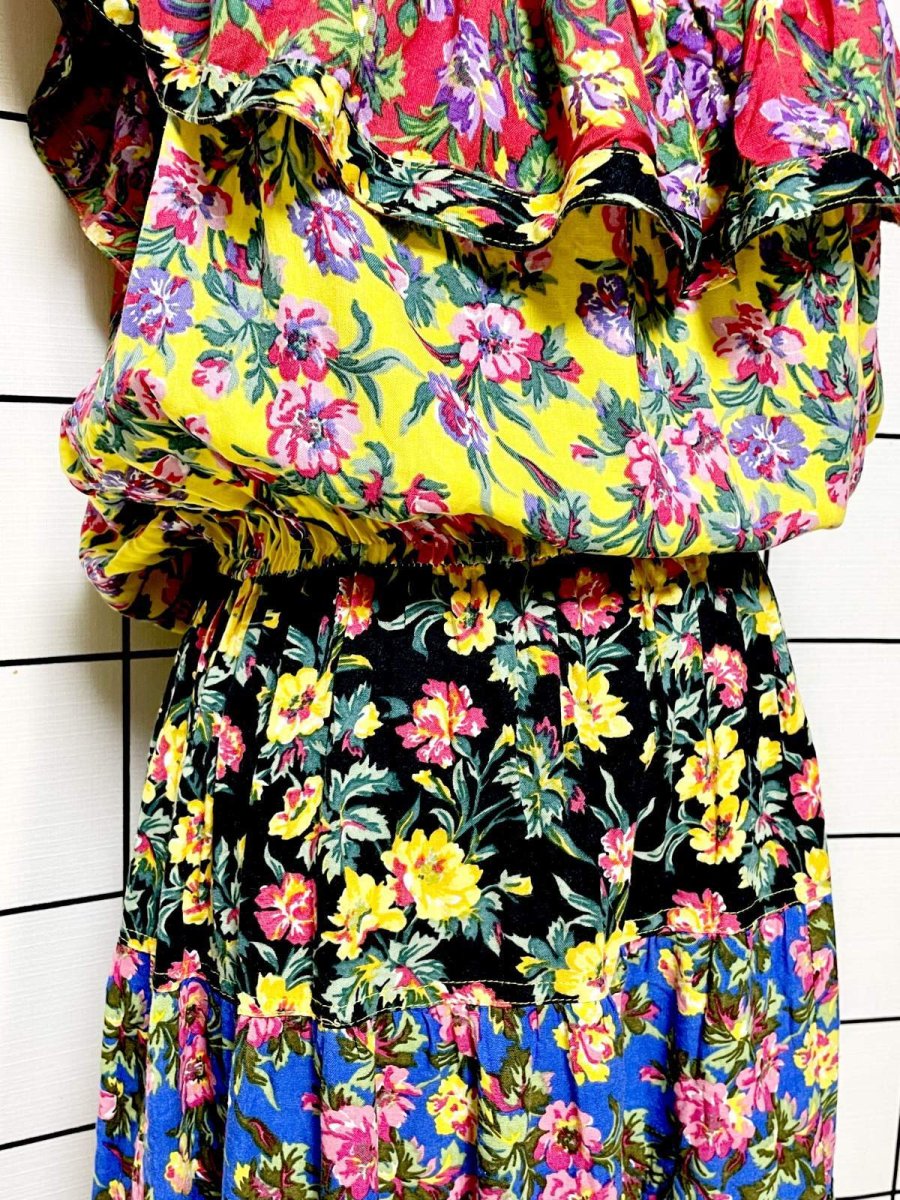 画像8: 総花柄 フリル ティアード ウエストゴム レトロ USA古着 ヴィンテージワンピース (8)