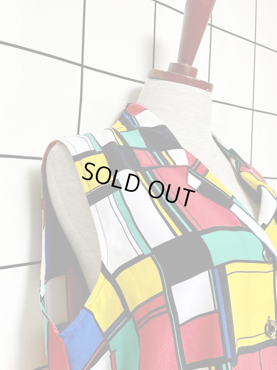 画像7: カラフル模様 マルチカラー レトロ USA古着 ノースリーブ ヴィンテージブラウス (7)