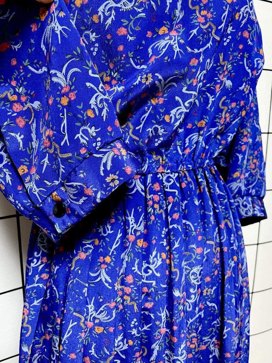 画像8: プリーツ切り替え 花柄 ブルー ウエストゴム レトロ USA古着 ヴィンテージワンピース (8)