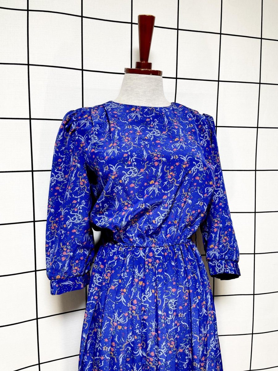 画像4: プリーツ切り替え 花柄 ブルー ウエストゴム レトロ USA古着 ヴィンテージワンピース (4)