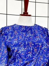画像6: プリーツ切り替え 花柄 ブルー ウエストゴム レトロ USA古着 ヴィンテージワンピース (6)