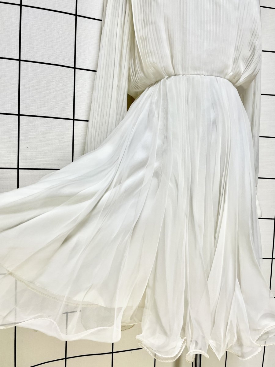 画像9: パーティーや衣装にもおすすめ プリーツ ホワイト レトロ USA古着 ヴィンテージドレス (9)