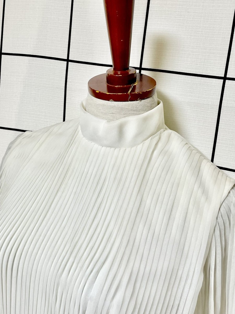 画像4: パーティーや衣装にもおすすめ プリーツ ホワイト レトロ USA古着 ヴィンテージドレス (4)