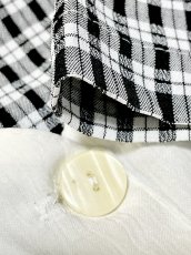 画像15: フランス古着 チェック柄 モノトーン 前開き レイヤード風 リボン レトロ ヨーロッパ ヴィンテージワンピース (15)