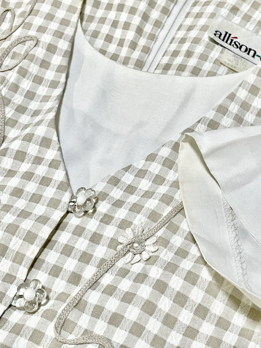 画像12: ギンガムチェック ブレード装飾 レイヤード風 バックリボン 花型ボタン レトロ USA古着 ヴィンテージワンピース (12)