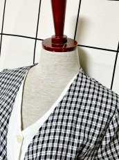 画像4: フランス古着 チェック柄 モノトーン 前開き レイヤード風 リボン レトロ ヨーロッパ ヴィンテージワンピース (4)