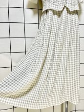 画像10: ギンガムチェック ブレード装飾 レイヤード風 バックリボン 花型ボタン レトロ USA古着 ヴィンテージワンピース (10)