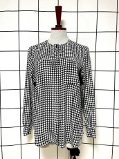 画像1: 千鳥格子柄 モノクロ ノーカラー レトロ USA古着 シャツ ヴィンテージブラウス (1)