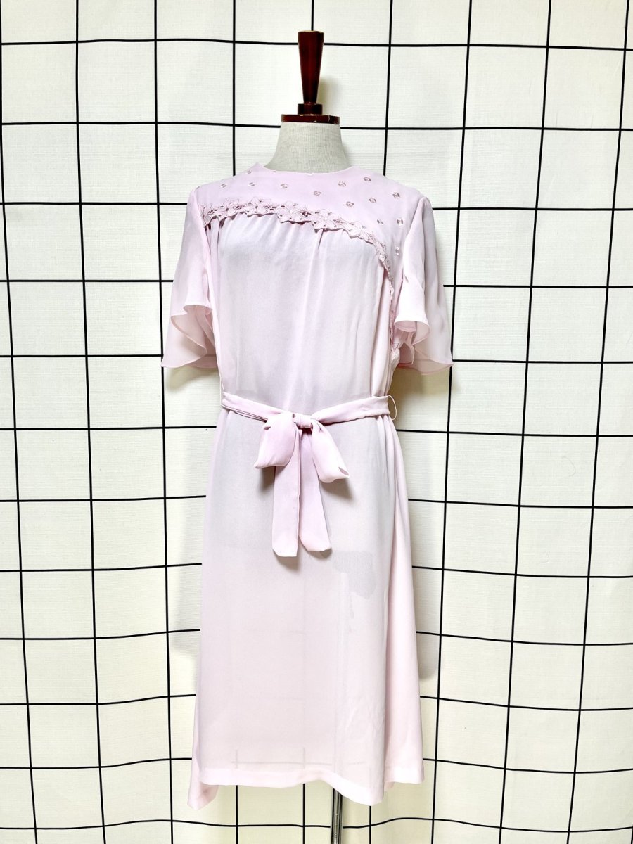 画像1: 花刺繍 リボン フレア袖 ピンク レトロ USA古着 ヴィンテージワンピース (1)