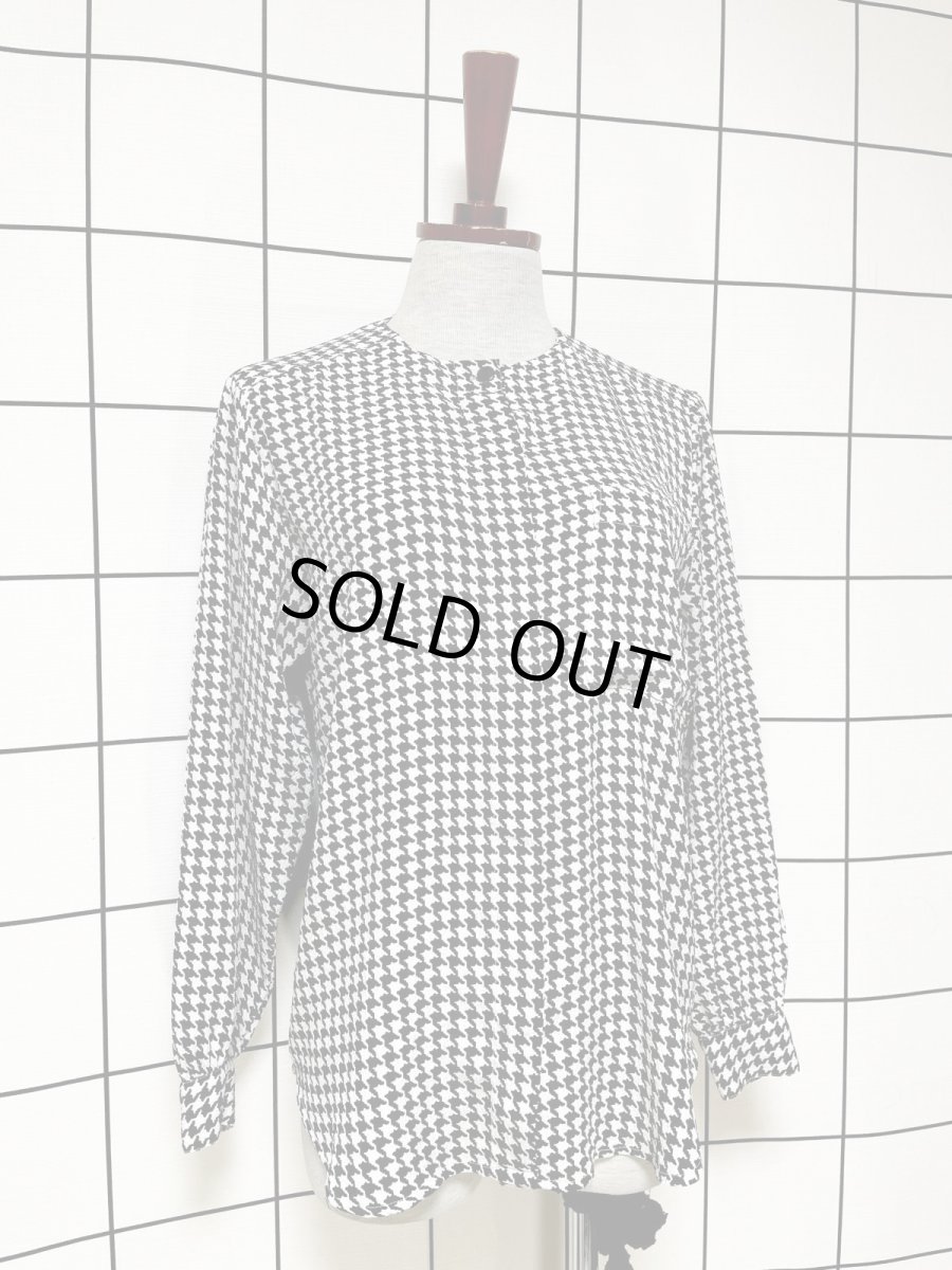 画像3: 千鳥格子柄 モノクロ ノーカラー レトロ USA古着 シャツ ヴィンテージブラウス (3)