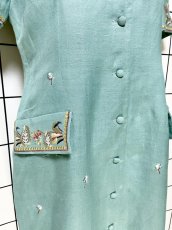 画像8: 花刺繍 前開き 半袖 レトロ USA古着 ヴィンテージワンピース (8)