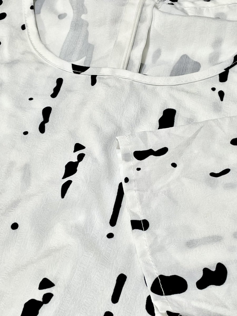 画像11: ゆったりシルエット モノクロ アート柄 レトロ 半袖 ヨーロッパ古着 ヴィンテージワンピース (11)