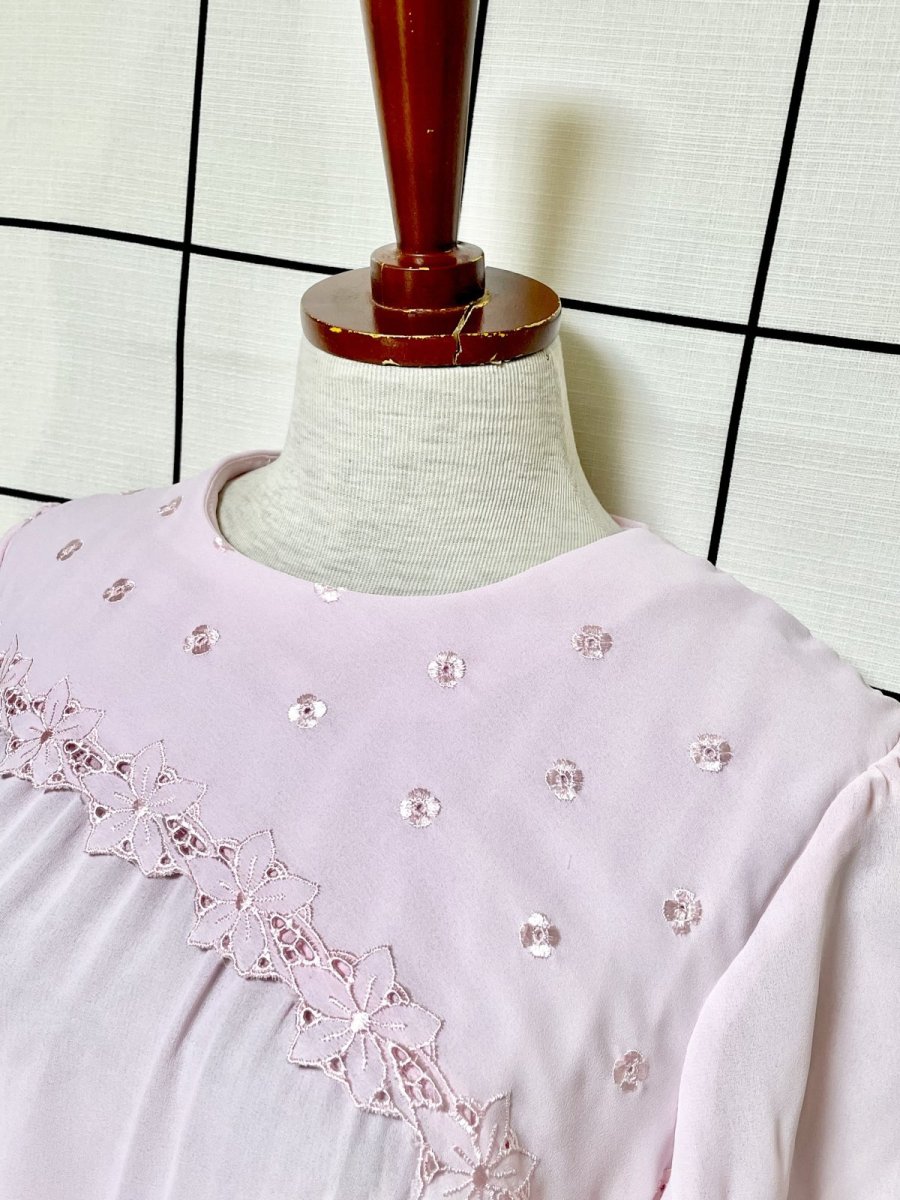 画像5: 花刺繍 リボン フレア袖 ピンク レトロ USA古着 ヴィンテージワンピース (5)