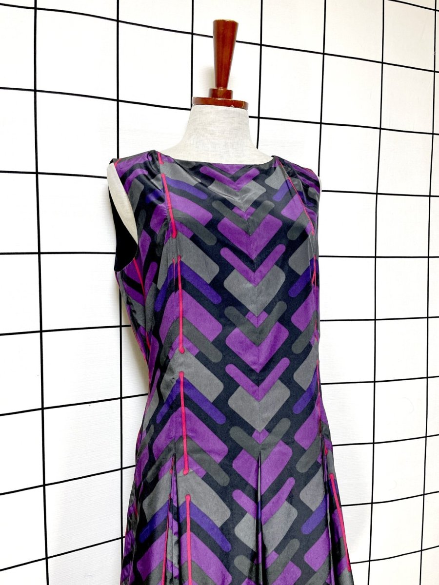 画像4: レトロ柄 USA古着 ノースリーブ ヴィンテージワンピース (4)