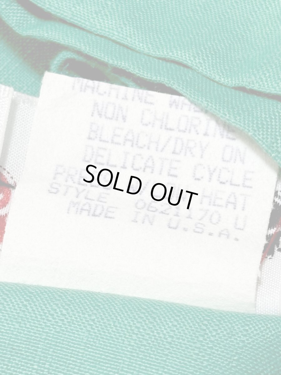 画像13: ワンポイント刺繍 グリーン 前開き 半袖 レトロ USA古着 ヴィンテージワンピース (13)