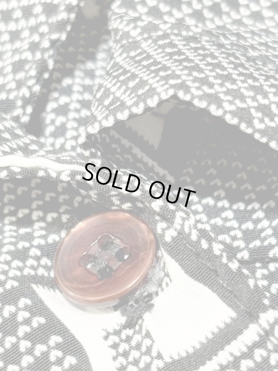 画像10: スクエア モノトーン レトロ USA古着 ヴィンテージブラウス (10)