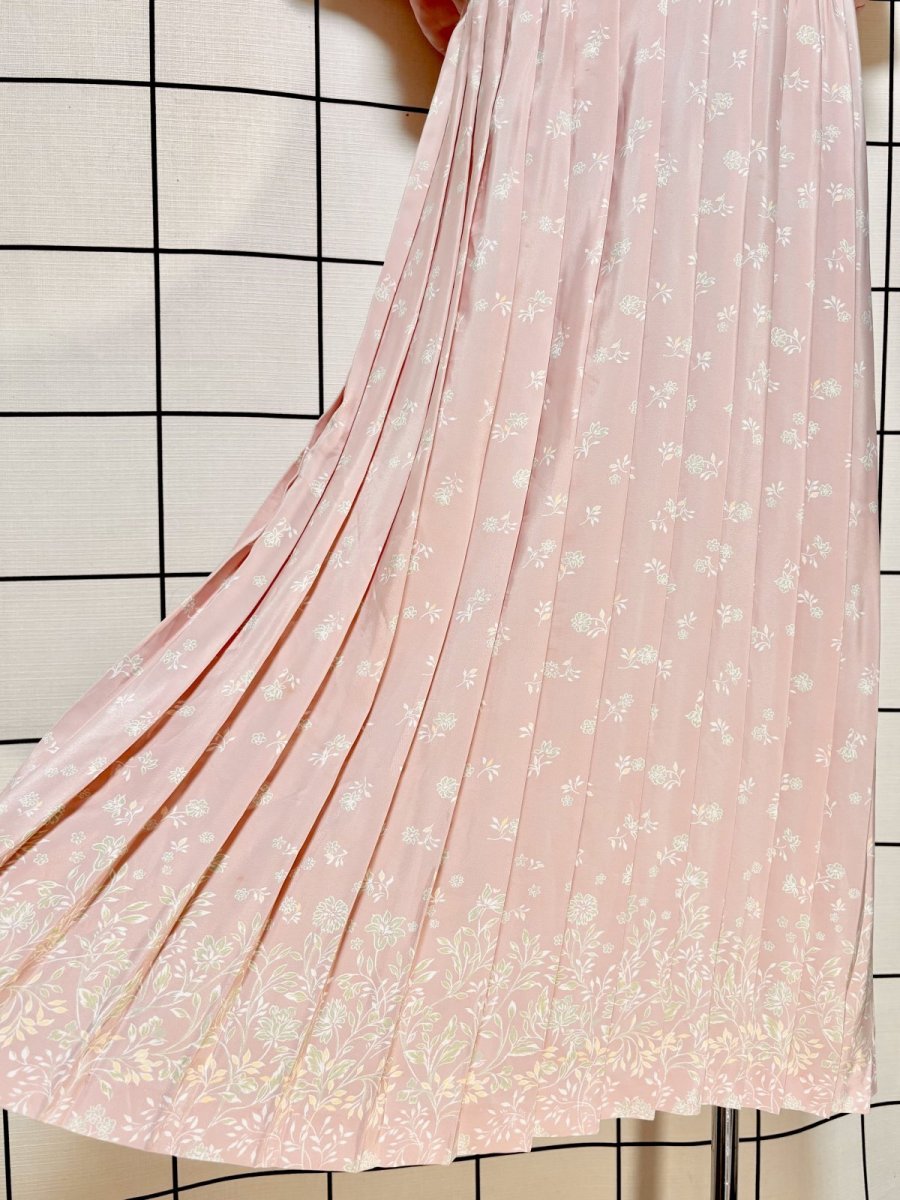 画像9: 小花柄 プリーツ切替 ウエストゴム 半袖 レトロ Guatemala 古着 ヴィンテージワンピース (9)