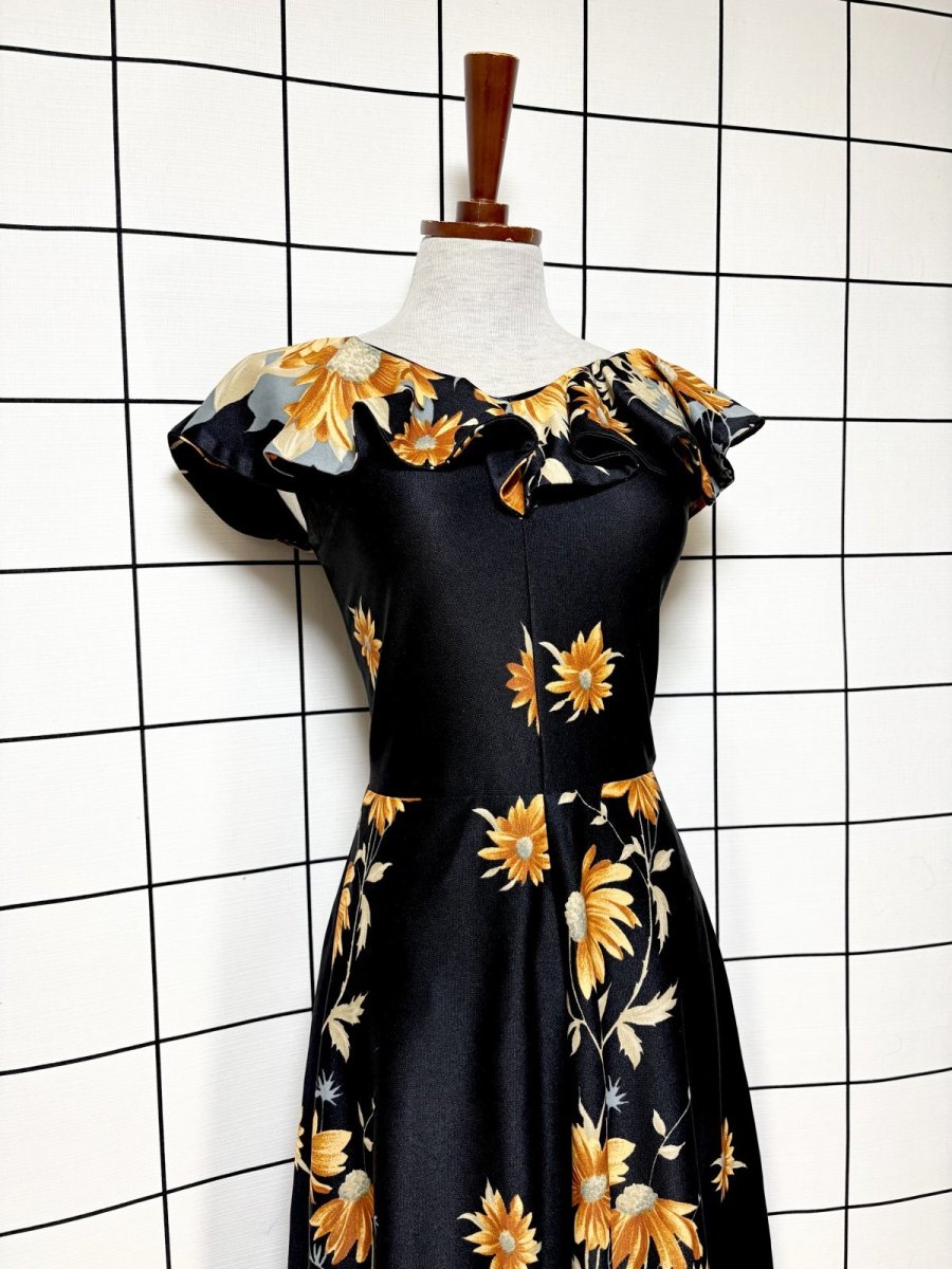 画像4: パーティー衣装にもおすすめ 花柄 フリル ノースリーブ レトロ ヨーロッパ古着 ヴィンテージマキシ丈ドレス (4)