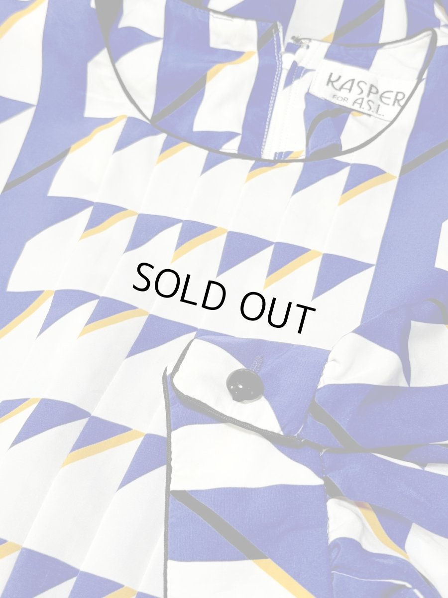 画像10: 幾何学調模様 総柄 ウエストゴム レトロ 長袖 USA古着 ヴィンテージワンピース (10)