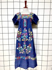 画像1: メキシカンドレス 花刺繍 ネイビー フォークロア 半袖 レトロ ヴィンテージ Mexico 古着 (1)