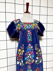 画像4: メキシカンドレス 花刺繍 ネイビー フォークロア 半袖 レトロ ヴィンテージ Mexico 古着 (4)