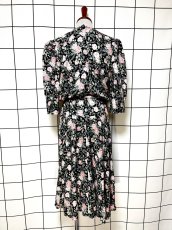 画像2: フロントレース 花柄 クラシカル ガーリー ウエストゴム レトロ Guatemala 古着 ヴィンテージワンピース (2)