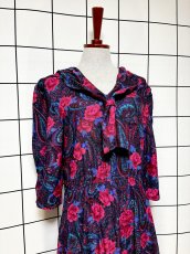 画像3: 薔薇柄 ペイズリー リボンタイ ウエストゴム レトロ USA古着 ヴィンテージワンピース (3)
