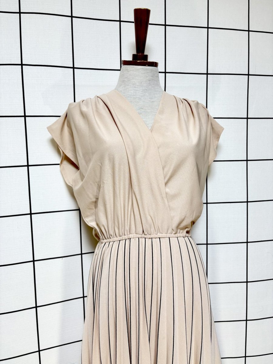 画像4: プリーツ切り替え ストライプ ウエストゴム レトロ USA古着 ヴィンテージドレス (4)