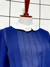 画像6: コサージュ付 ネイビー ホワイト ウエストゴム 半袖 レトロ USA古着 ヴィンテージワンピース (6)