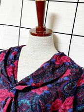 画像4: 薔薇柄 ペイズリー リボンタイ ウエストゴム レトロ USA古着 ヴィンテージワンピース (4)