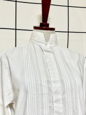画像5: スタンドカラー クラシカル ホワイト レトロ USA古着 シャツ ヴィンテージブラウス (5)