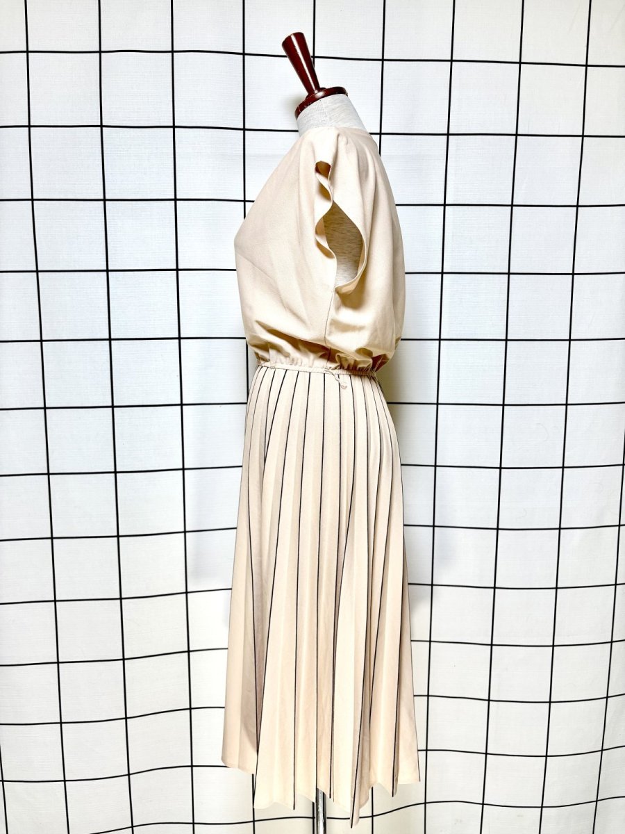 画像2: プリーツ切り替え ストライプ ウエストゴム レトロ USA古着 ヴィンテージドレス (2)