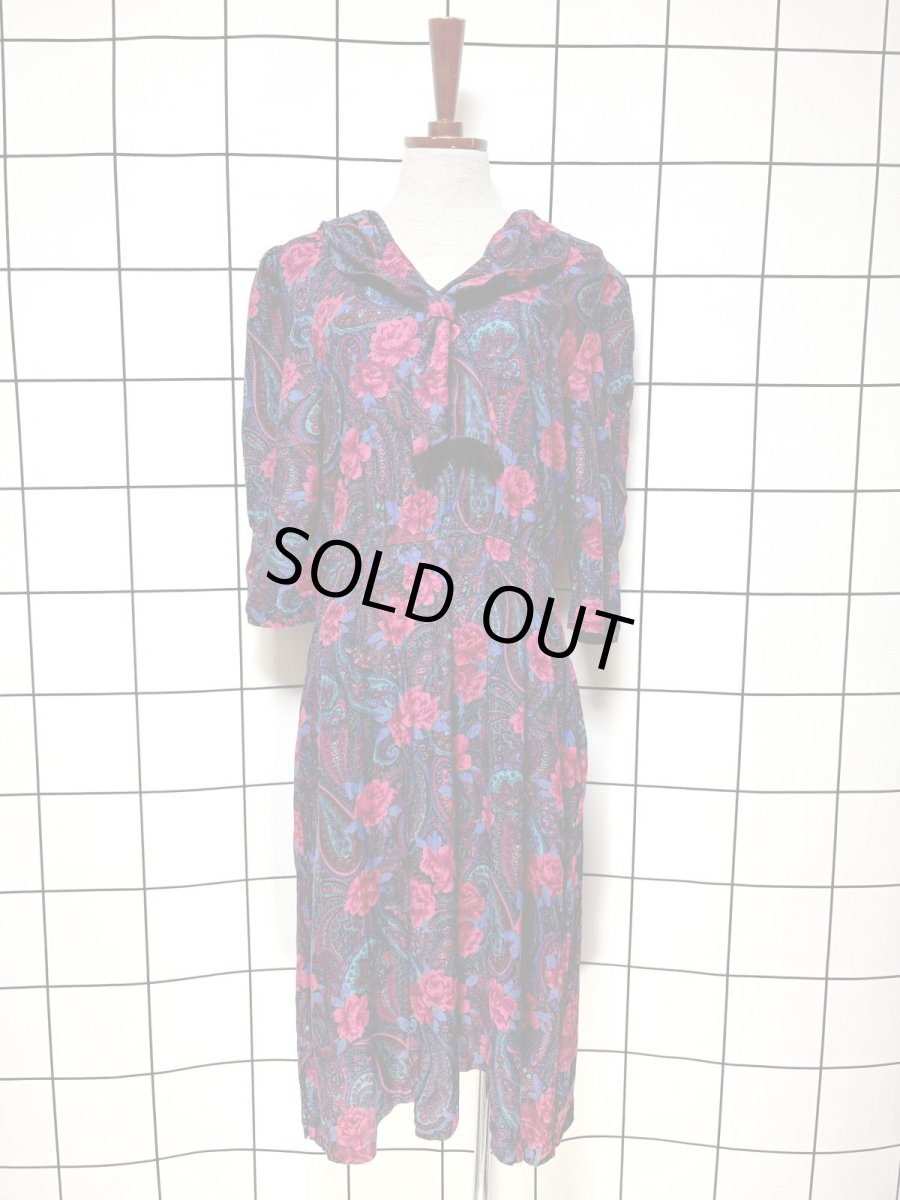画像1: 薔薇柄 ペイズリー リボンタイ ウエストゴム レトロ USA古着 ヴィンテージワンピース (1)