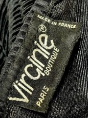 画像13: フランス製 FRANCE ゆったりサイズ 細かいプリーツ 立体柄 ブラック レトロ ヨーロッパ古着 ヴィンテージワンピース  (13)