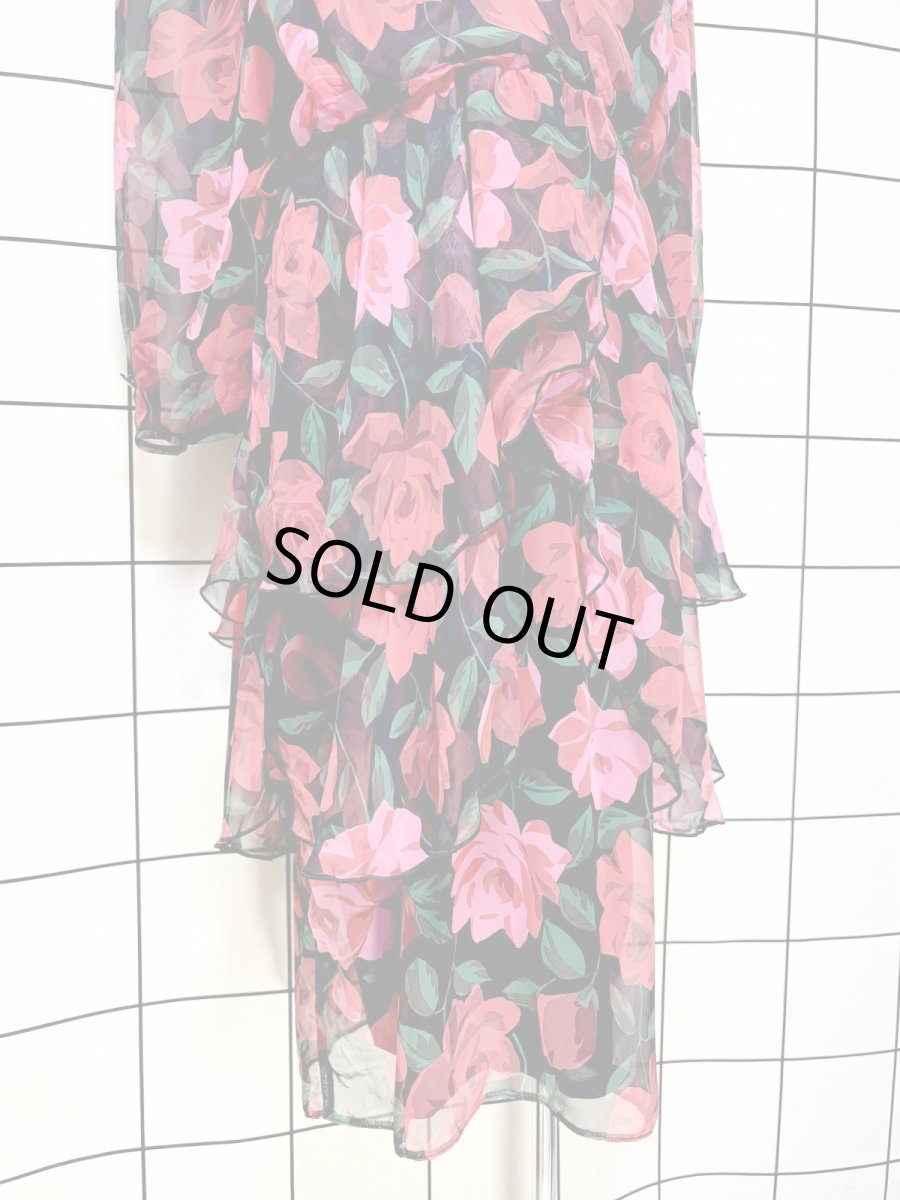 画像8: 西ドイツ製 WestGermany ティアードデザイン 薔薇柄 レトロ 長袖 ヨーロッパ古着 ヴィンテージドレス (8)