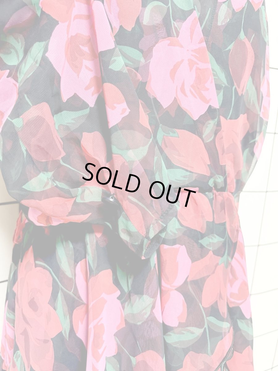 画像7: 西ドイツ製 WestGermany ティアードデザイン 薔薇柄 レトロ 長袖 ヨーロッパ古着 ヴィンテージドレス (7)