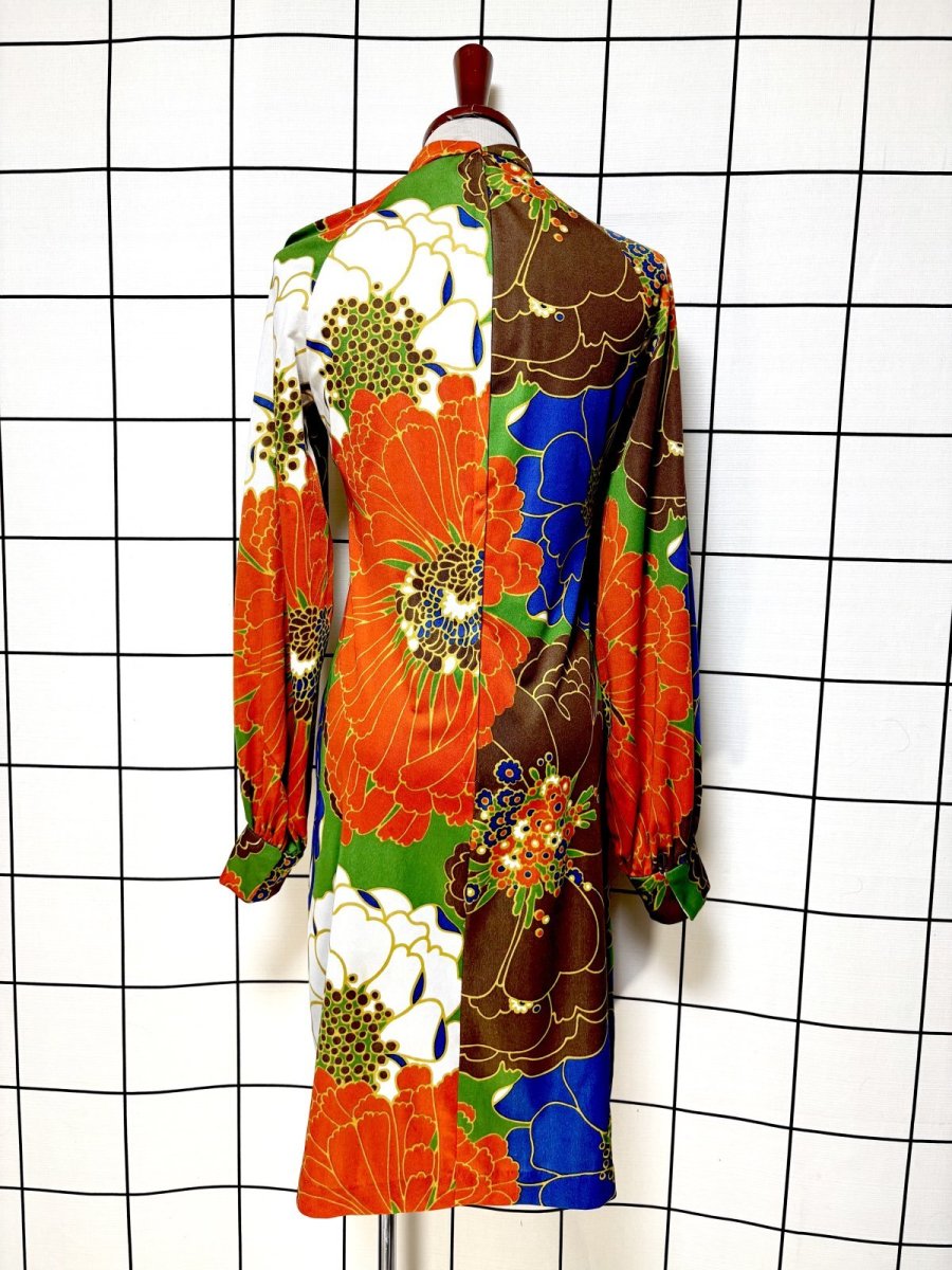 画像2: スペイン製 SPAIN サイケデリック 花柄 レトロ ヨーロッパ古着 ヴィンテージワンピース (2)