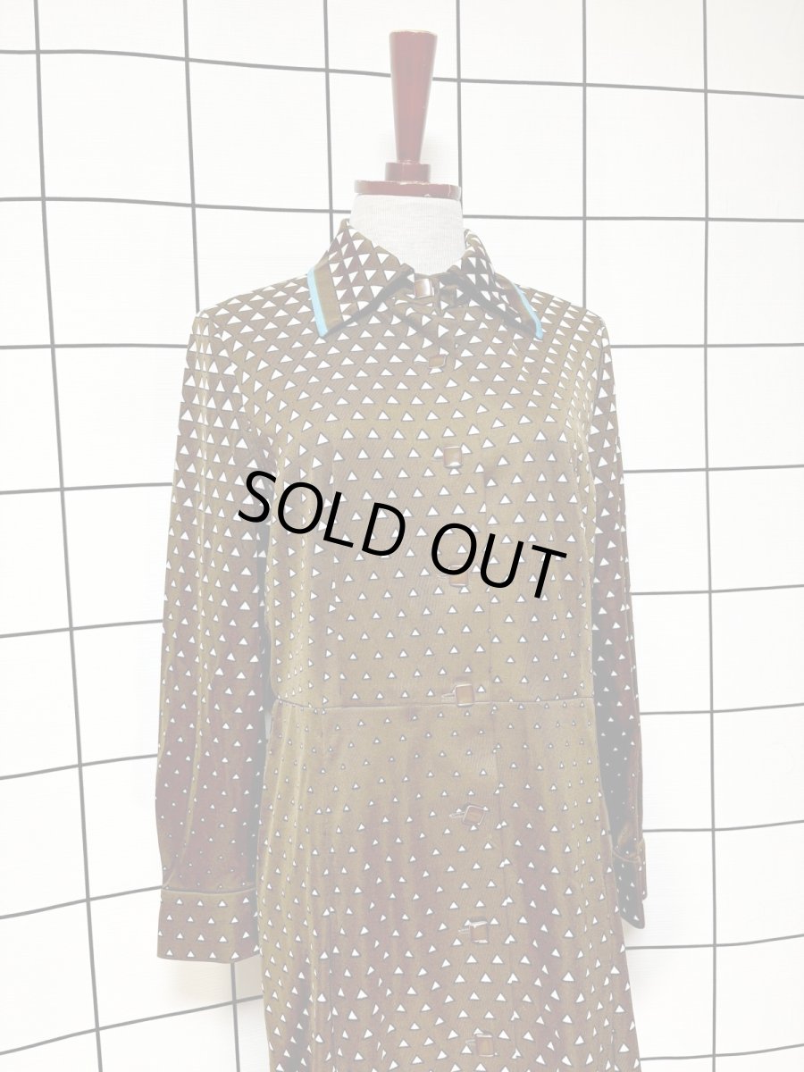 画像3: 東京スタイル 70sJAPAN 三角柄 前開き 昭和レトロ 国産古着 ヴィンテージワンピース (3)